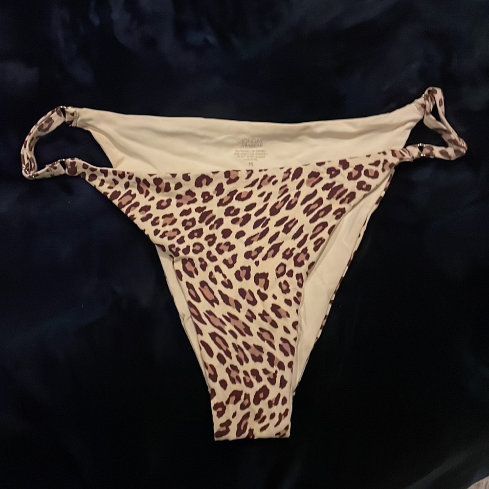 Amur Leopard Monday Swimwear Capri bottom